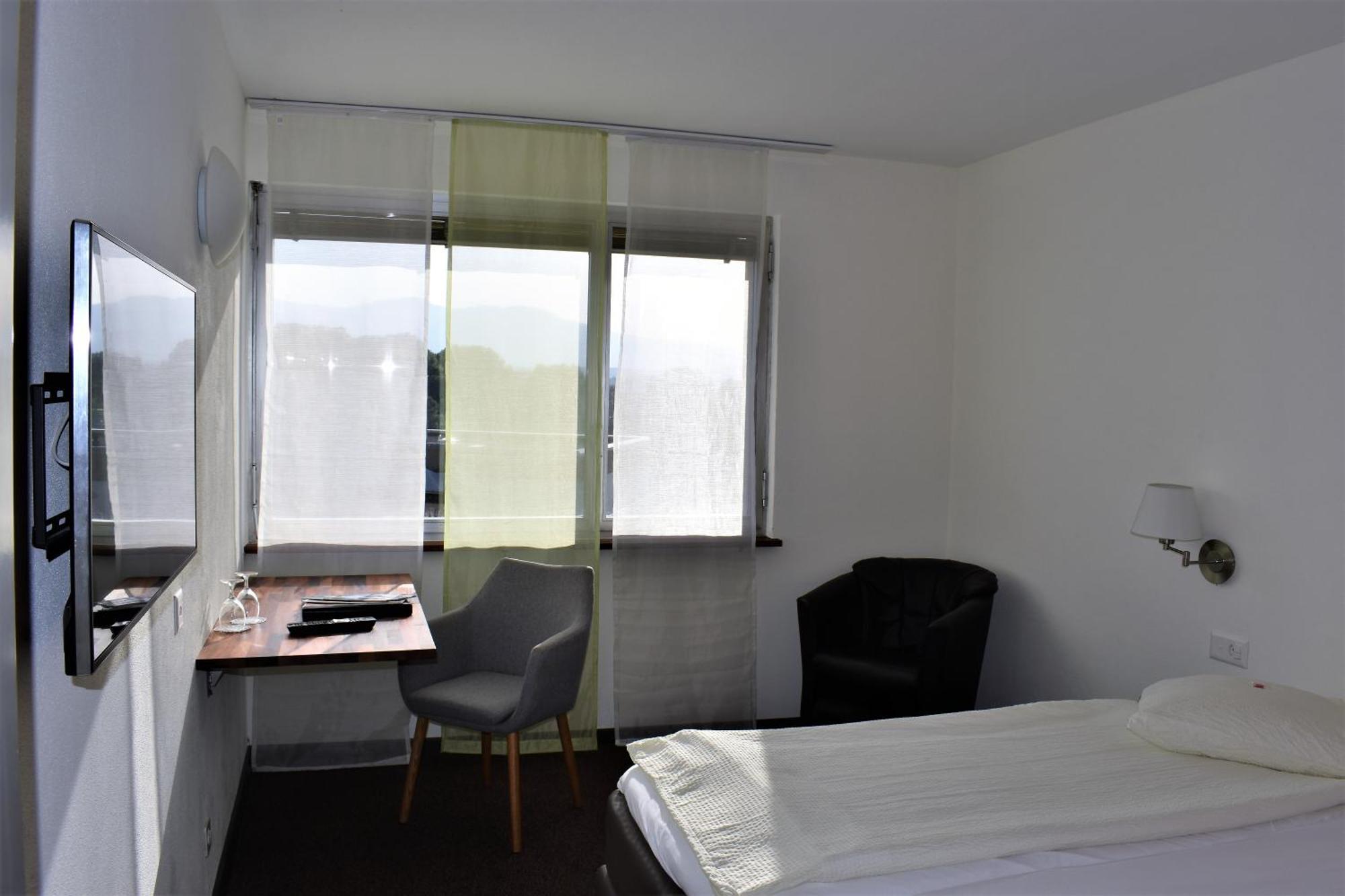 Hotel Am Schloss Thun Exterior foto