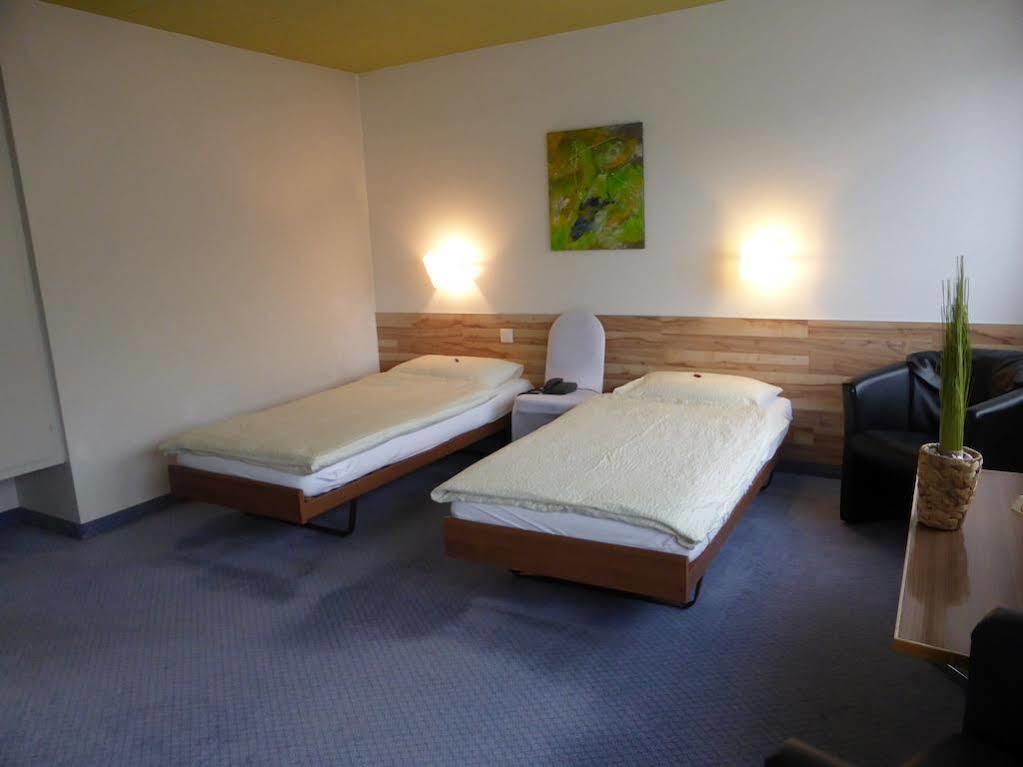 Hotel Am Schloss Thun Exterior foto
